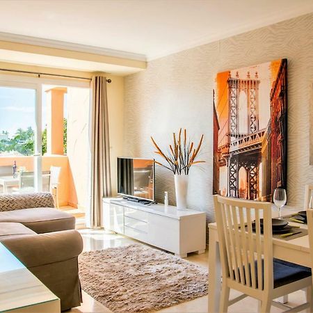 Free One Bedroom Retreat In Elviria 마르베야 외부 사진