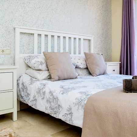 Free One Bedroom Retreat In Elviria 마르베야 외부 사진