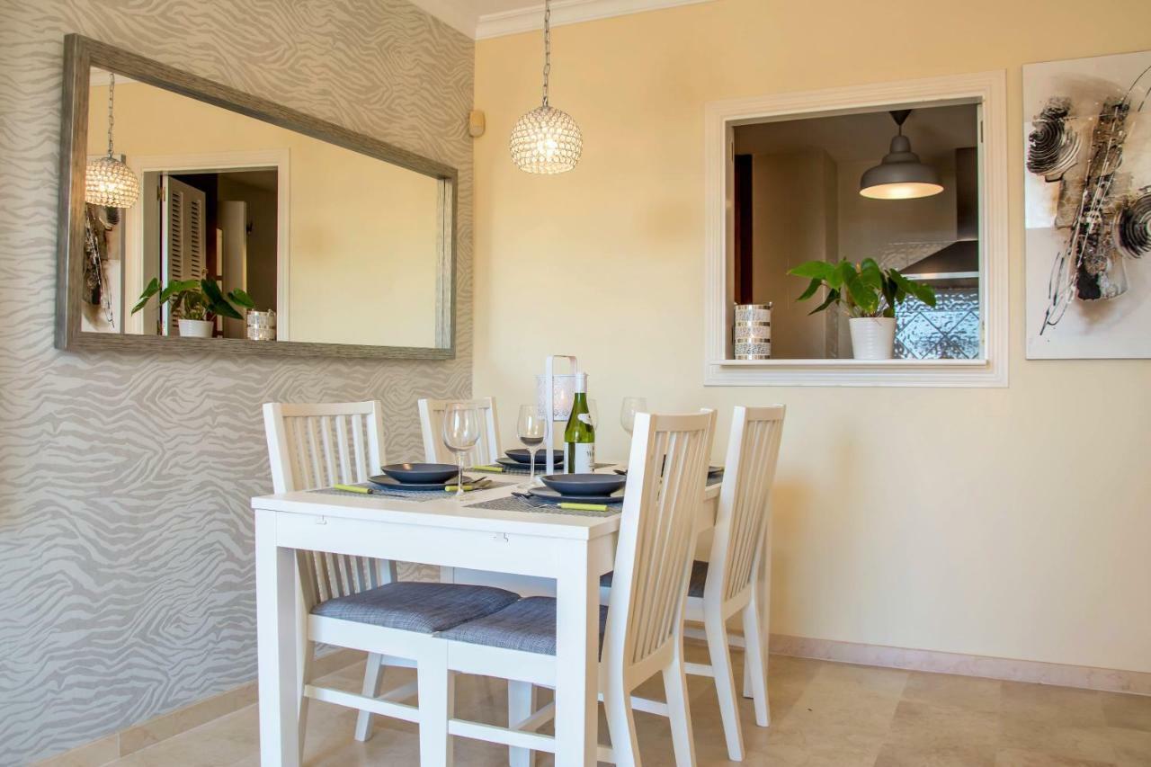 Free One Bedroom Retreat In Elviria 마르베야 외부 사진