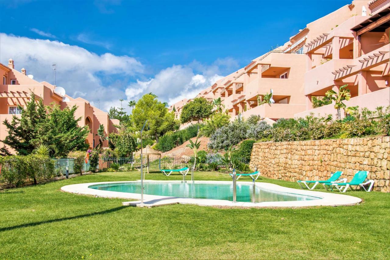 Free One Bedroom Retreat In Elviria 마르베야 외부 사진